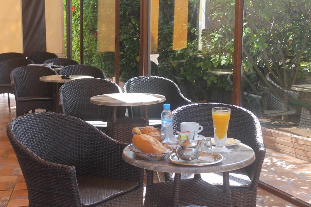 Hotel Cafe Verdi Эль-Джадида Экстерьер фото
